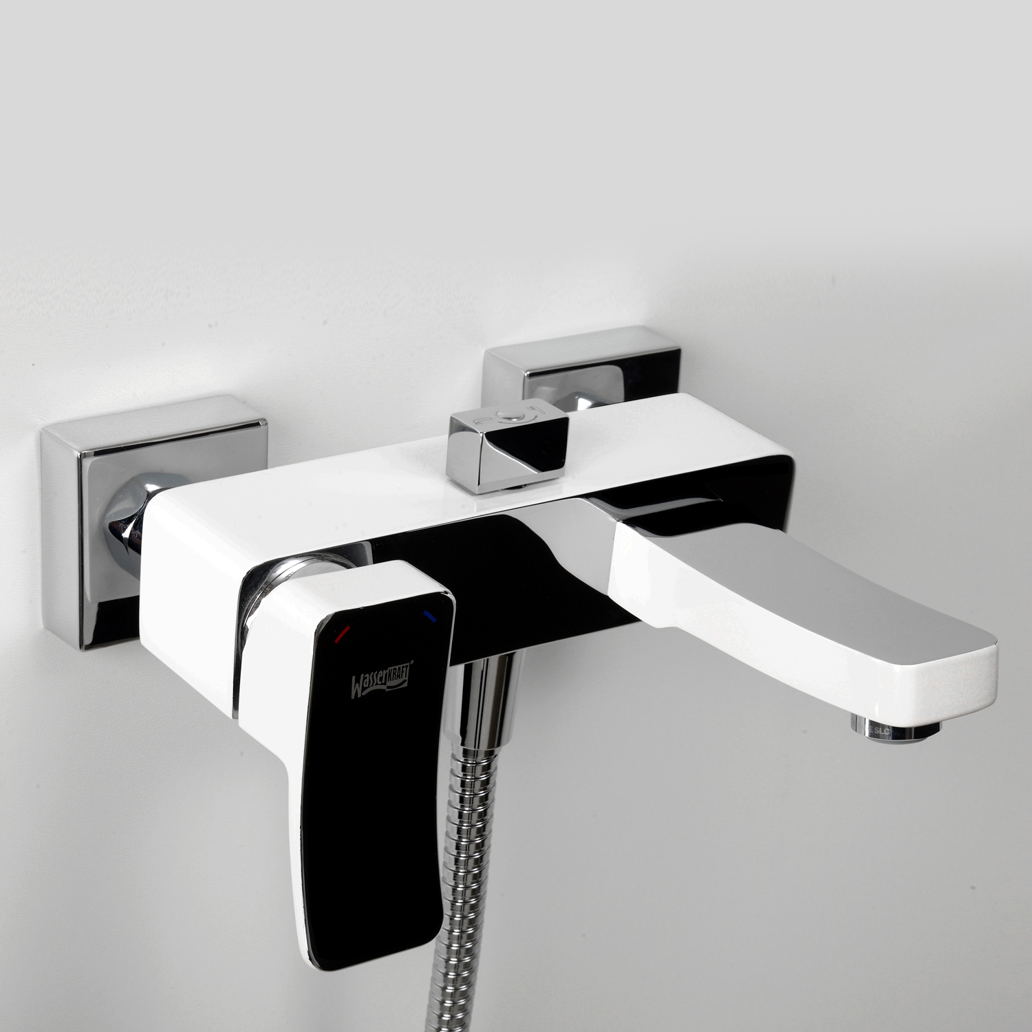 Смеситель для ванны с душем WasserKraft Aller 1061WHITE хром/белый