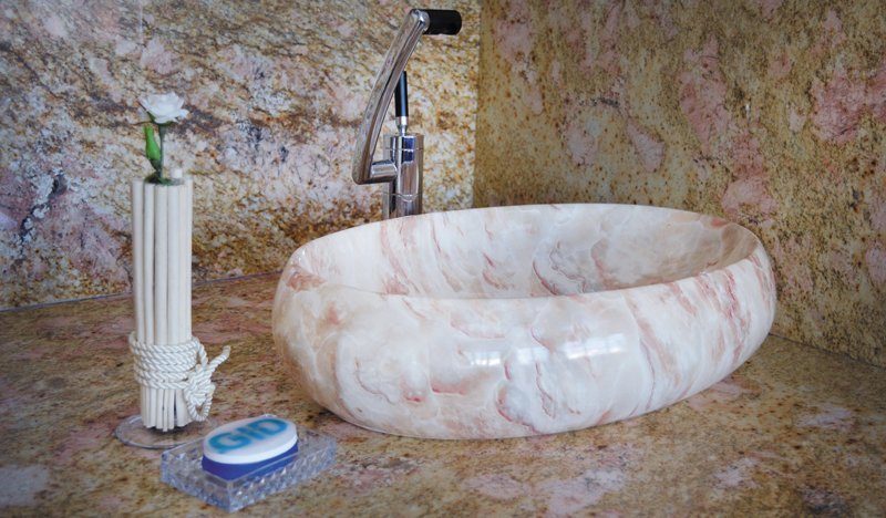 Раковина накладная 59см Gid Mnc162 бежевый/красный