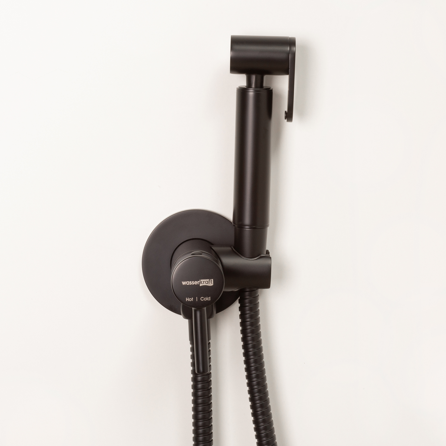 Гигиенический душ со смесителем WasserKraft A70638 черный матовый