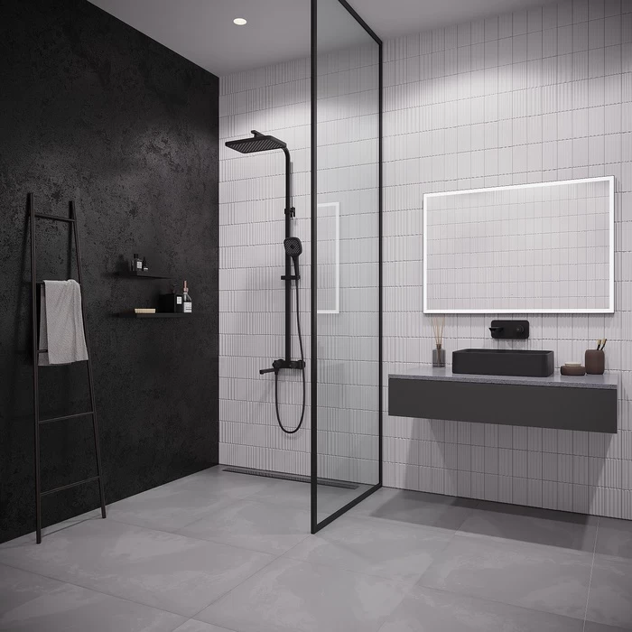 Душевая стойка IDDIS Slide SLIBLBTi06 черный матовый