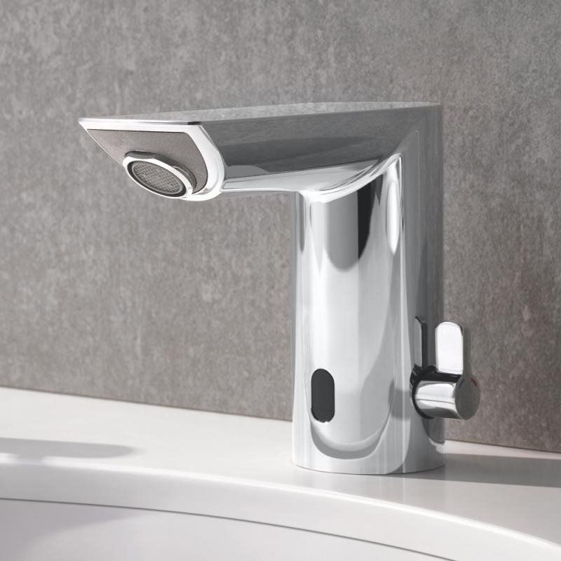 Смеситель для раковины Grohe Bau Comopolitan E 36451000 хром