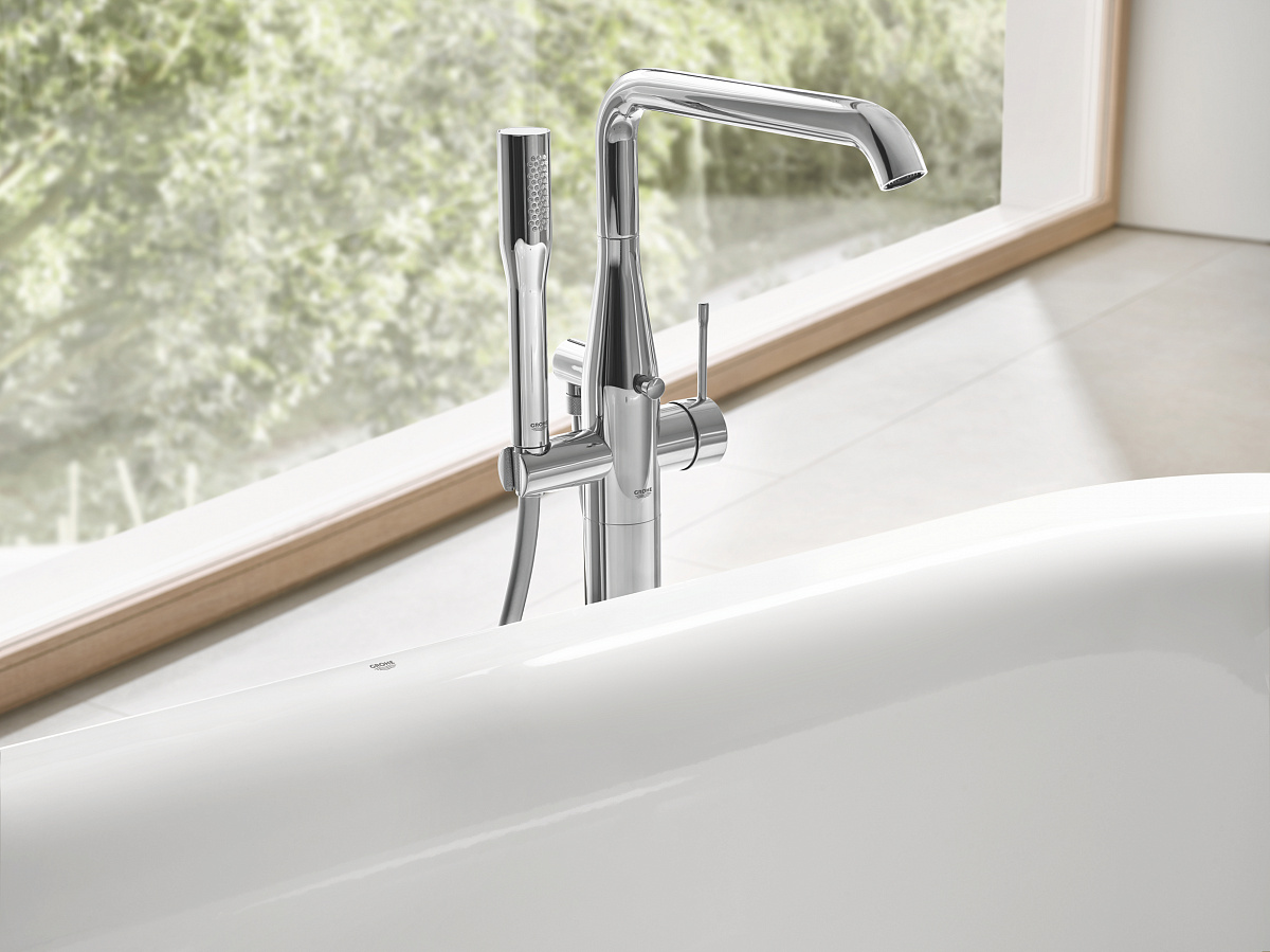 Смеситель для ванны Grohe Essence 23491001 хром