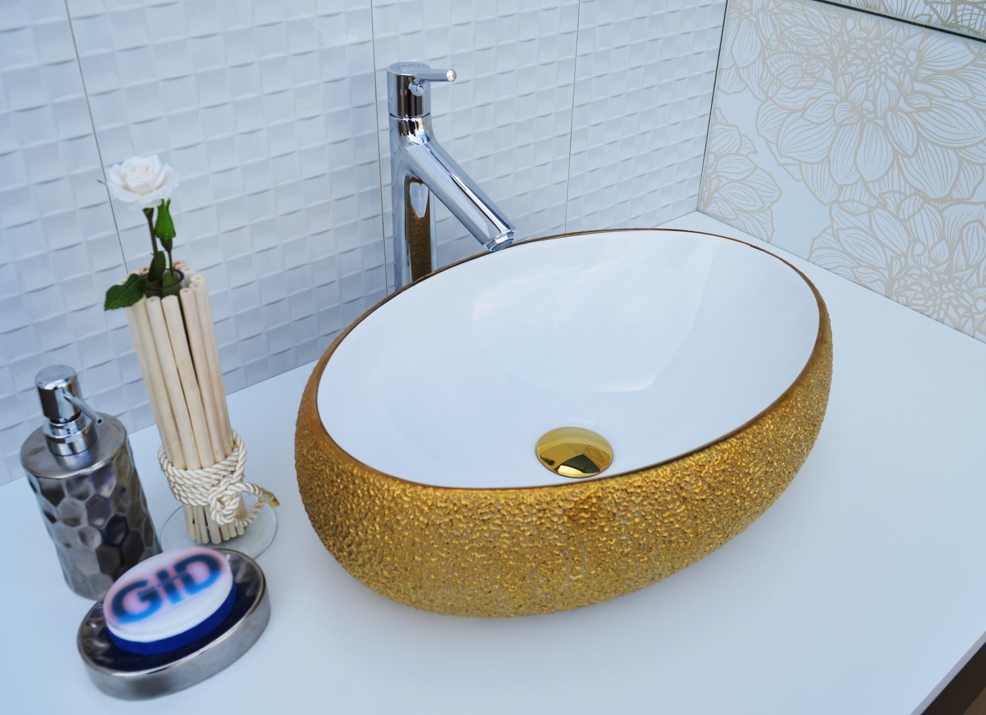 Раковина накладная 48см Gid Nc433 белый/золотой