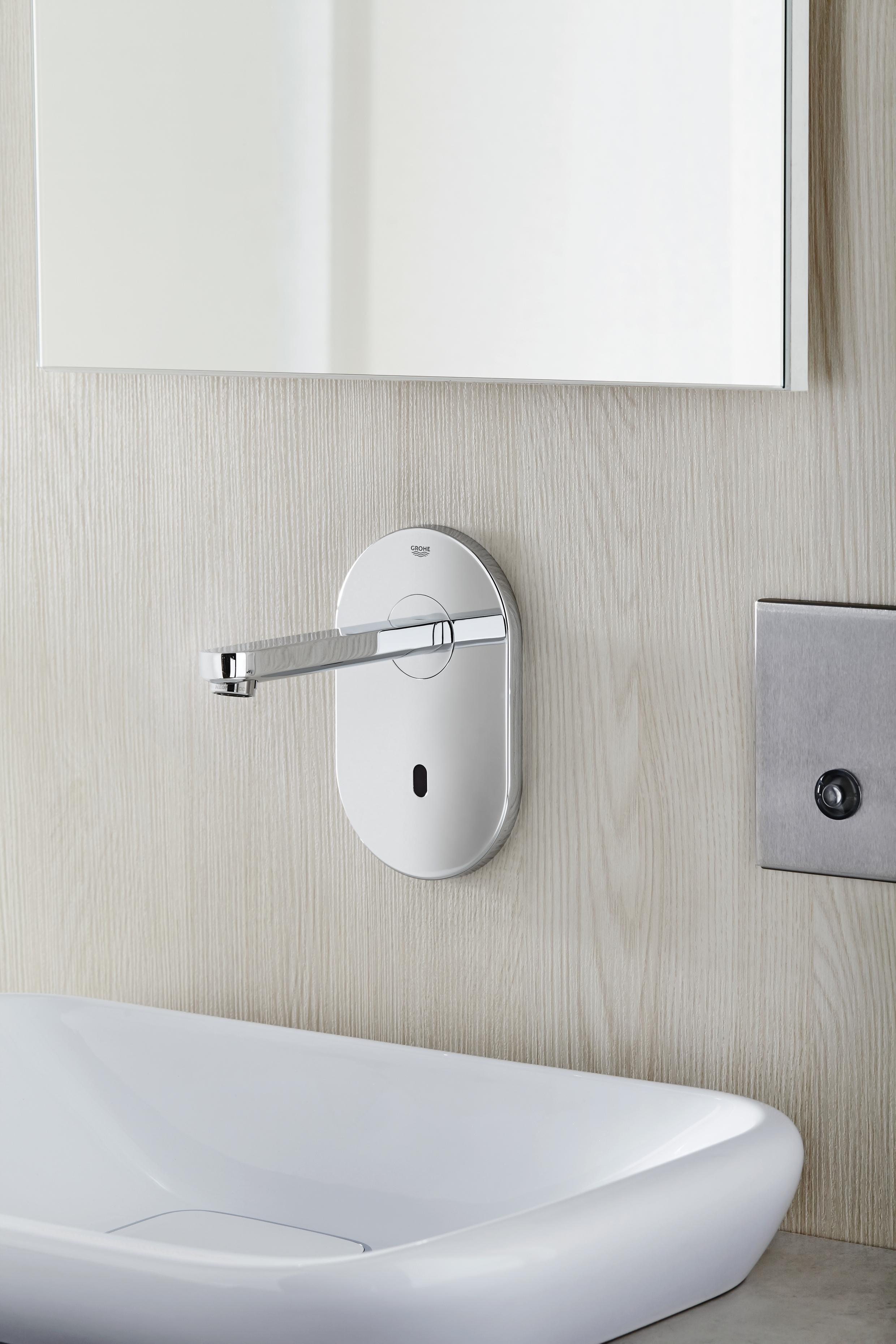Смеситель для раковины Grohe Euroeco Cosmopolitan E 36273000 хром