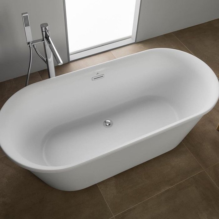 Ванна из искусственного камня Riho Essence 170 см
