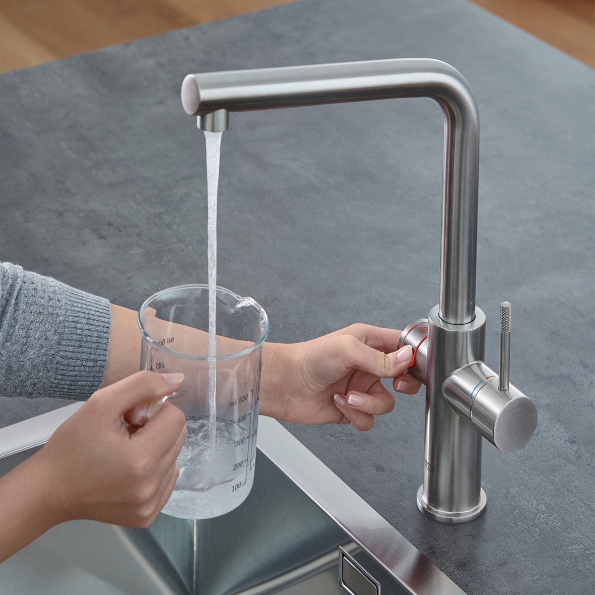 Смеситель для кухни Grohe Red 30327001 хром