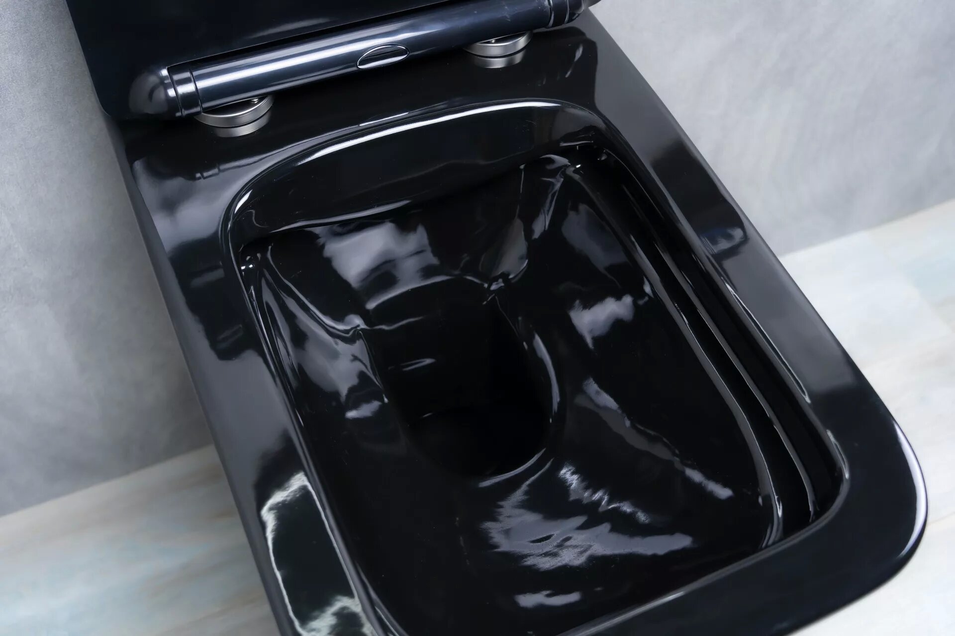 Унитаз подвесной GID Tr2144BL безободковый, черный глянцевый