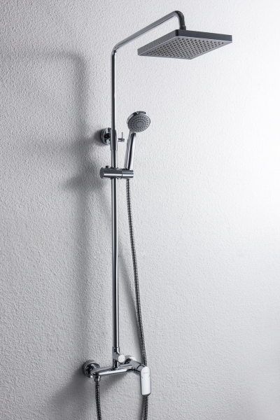 Душевая стойка Bravat Opal F9125183CP-A-RUS хром