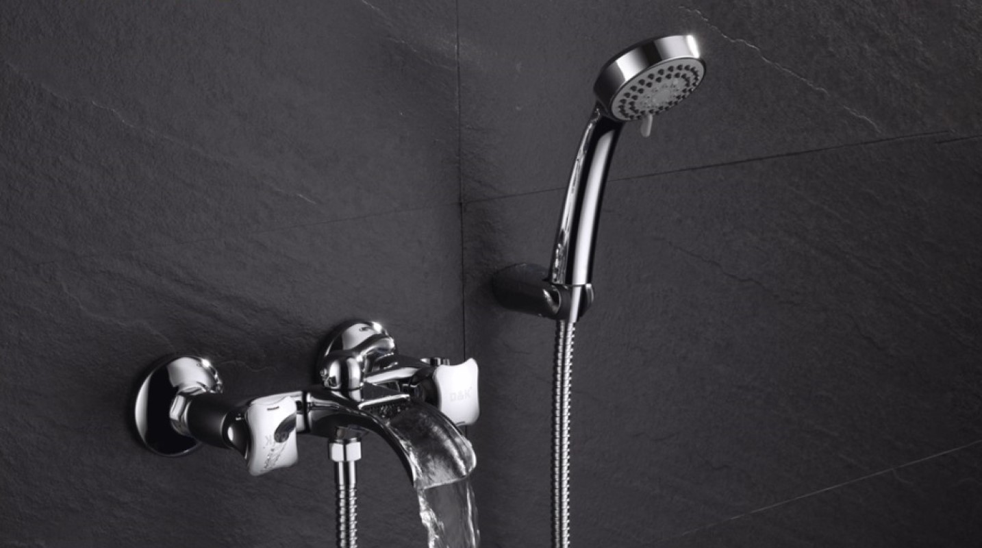 Смеситель для ванны D&K Hessen DA1383501, хром