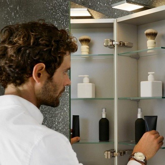 Зеркальный шкаф Keuco Royal 15 50 с подсветкой L Хром