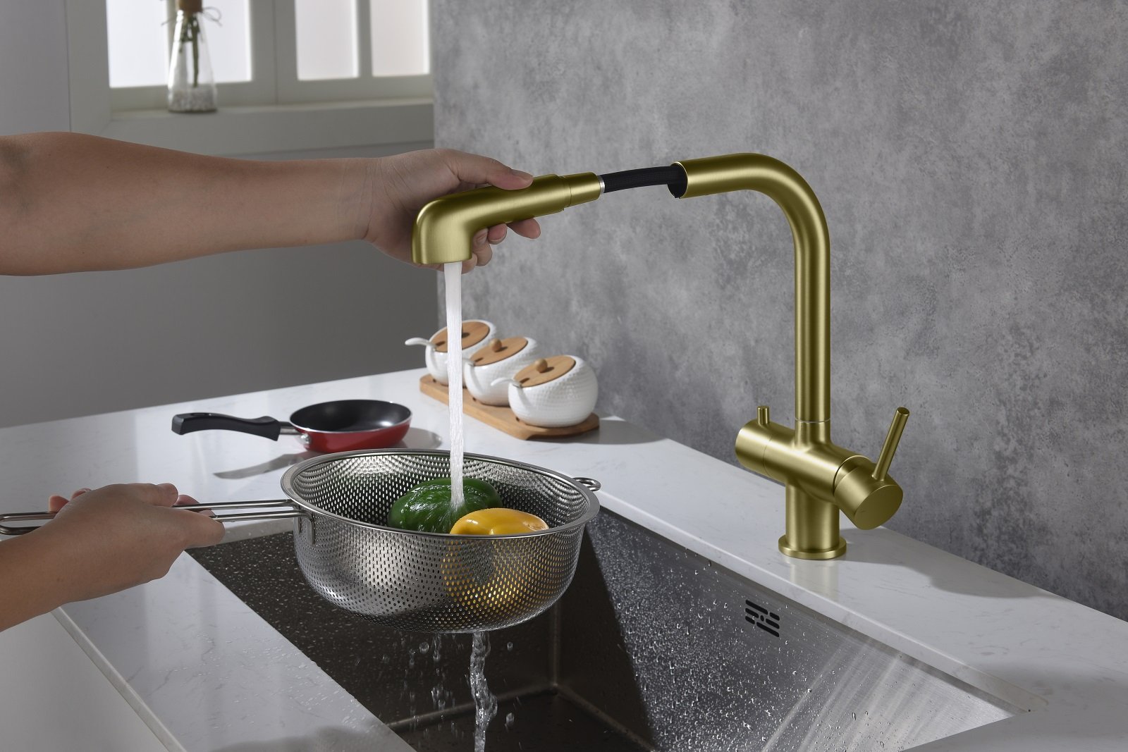 Смеситель для кухни Timo Saona 2346/17FL золото матовое