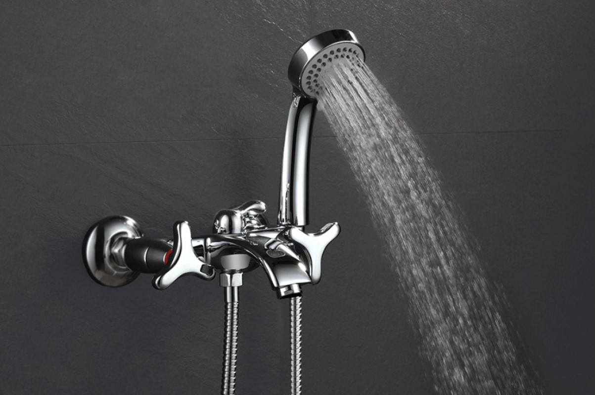 Смеситель для ванны D&K Hessen DA1383241, хром