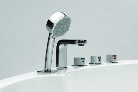 Акриловая ванна Black&White GB 5005