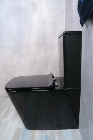 Унитаз напольный безободковый GID Tr2170BL с сиденьем микролифт, черный глянцевый