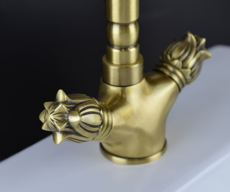 Смеситель для раковины Bronze de Luxe FLORENCE 21381, бронза