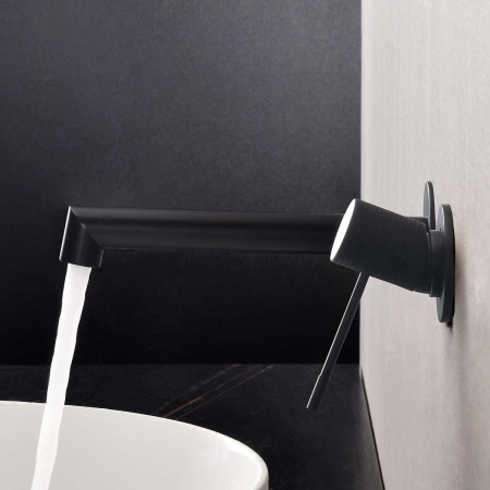 Смеситель для раковины Vincea Desire VBFW-1D1MB черный матовый