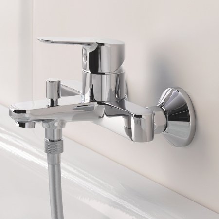 Смеситель для ванны с душем Grohe Bauedge 23334000 хром