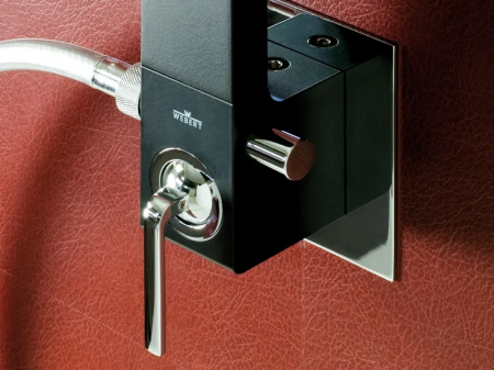 Душевая стойка Webert Wolo WO660302564 хром/черный матовый