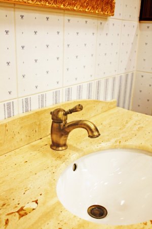 Смеситель для раковины Rav Slezak Labe Mosaz L026.5SM бронза